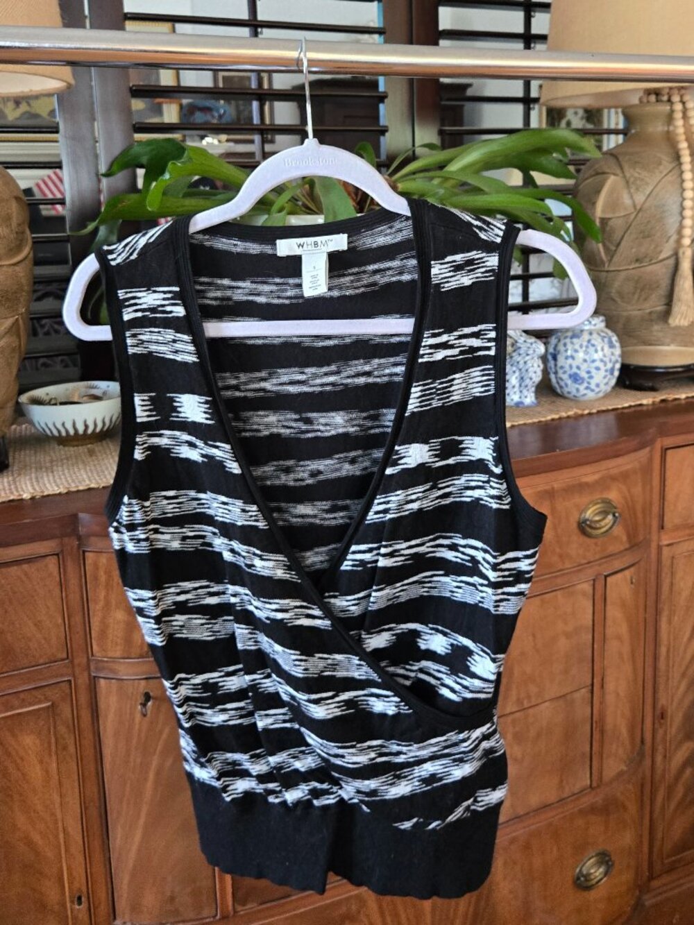 White House Black Market Sweater Vest Size S
